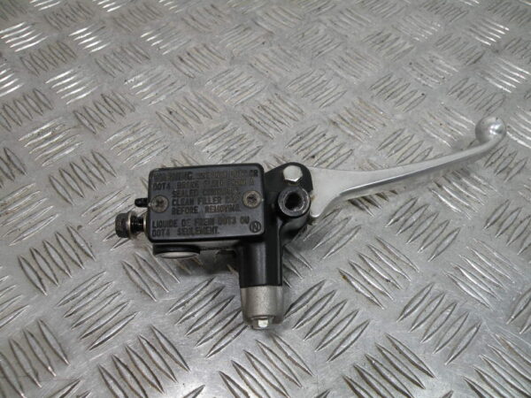 Maître cylindre de frein avant droit HONDA 50 VISION NSC 4t -2013-