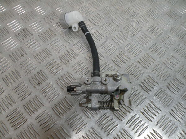 Maître cylindre de frein arrière HONDA 50 VISION NSC 4t -2013-