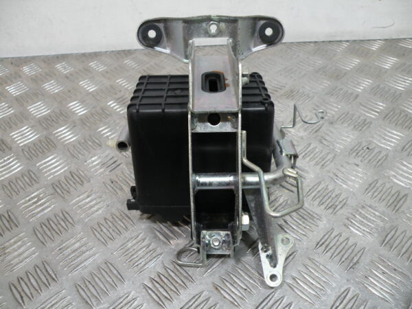 Bac à batterie HONDA 50 VISION NSC 4t -2013-