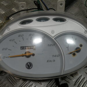 Compteur (23 609 km) SYM 125 FIDDLE 2 4t -2013-