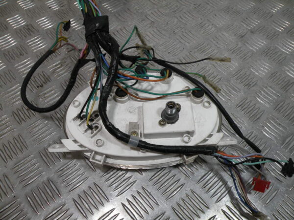 Compteur (23 609 km) SYM 125 FIDDLE 2 4t -2013-