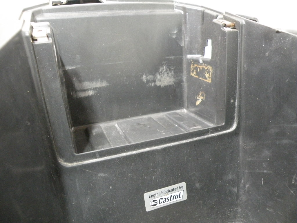 Coffre sous selle APRILIA SR 50 2t -2017-