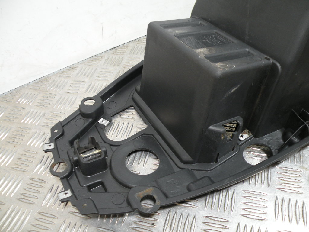 Coffre sous selle APRILIA SR 50 2t -2017-