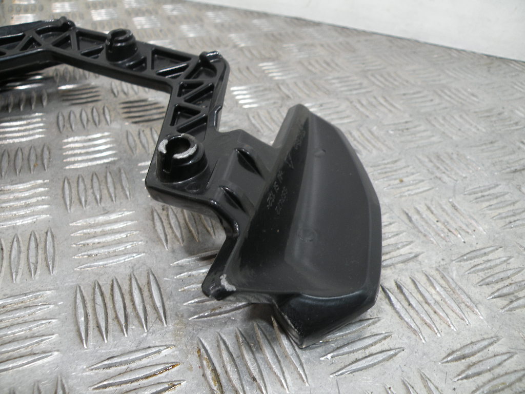 Poignées arrière APRILIA SR 50 2t -2017-