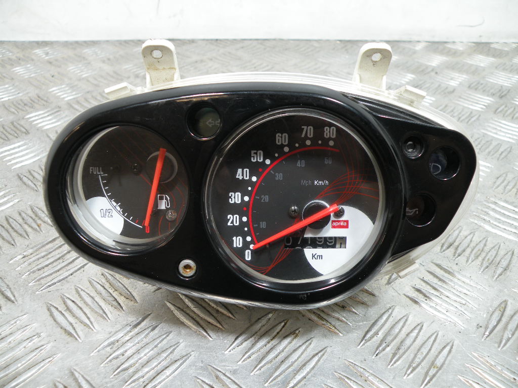 Compteur (7 199 km) APRILIA SR 50 2t -2017-
