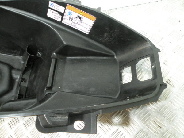 Coffre sous selle HONDA 125 PCX 4t -2011-