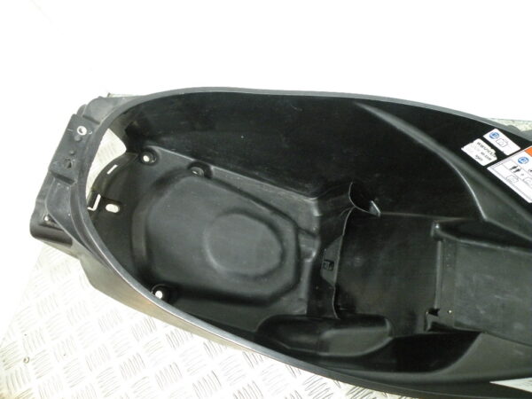 Coffre sous selle HONDA 125 PCX 4t -2011-