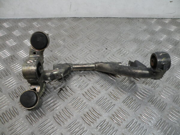 Support moteur HONDA 125 PCX 4t -2011-