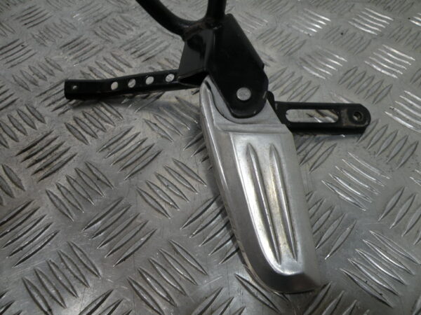 Platines de repose pied HONDA 125 PCX 4t -2011-