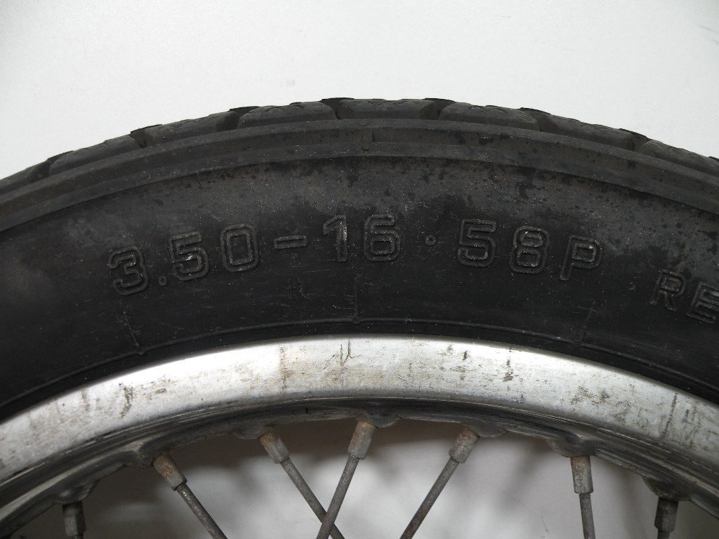 Roue arrière SUZUKI 125 GN 4t -1998-