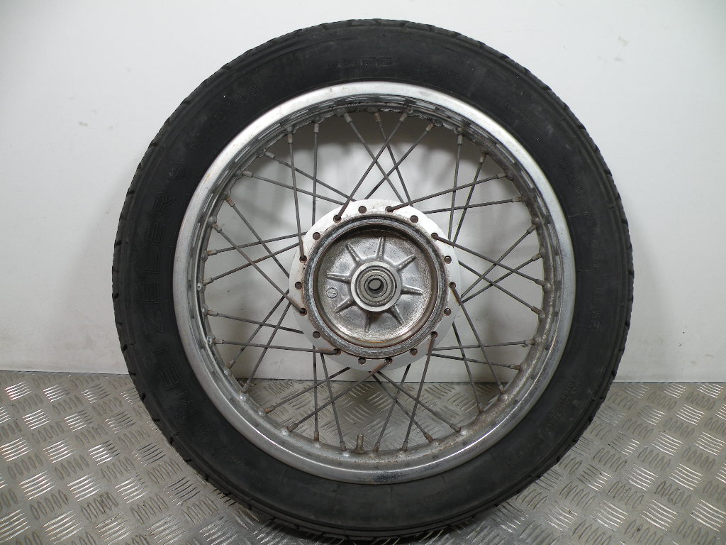 Roue arrière SUZUKI 125 GN 4t -1998-