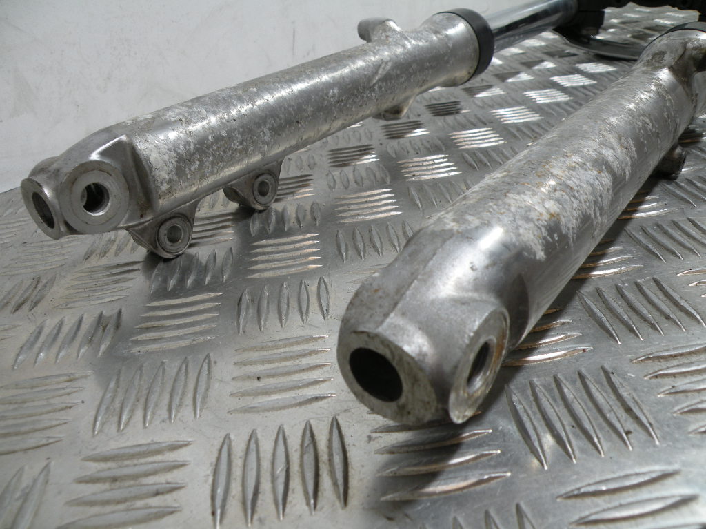 Fourche SUZUKI 125 GN 4t -1998-