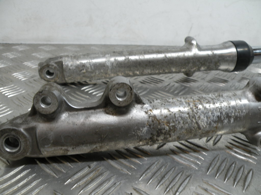 Fourche SUZUKI 125 GN 4t -1998-