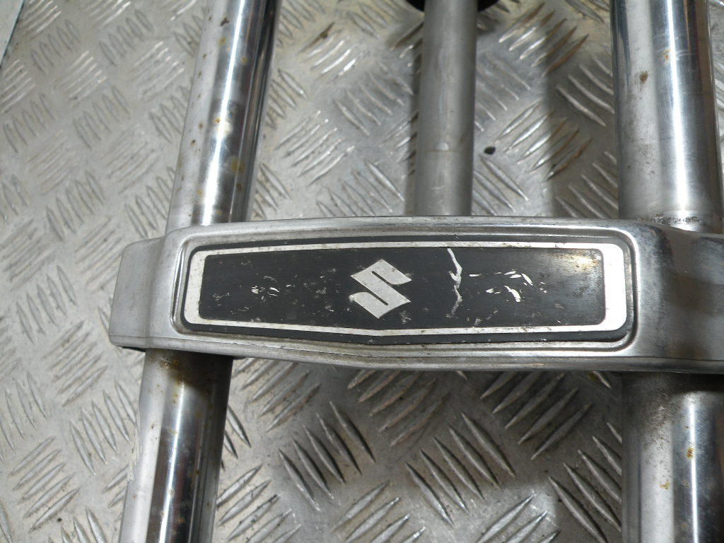 Fourche SUZUKI 125 GN 4t -1998-