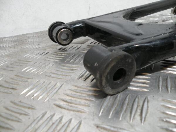 Bras oscillant SUZUKI 125 GN 4t -1998-