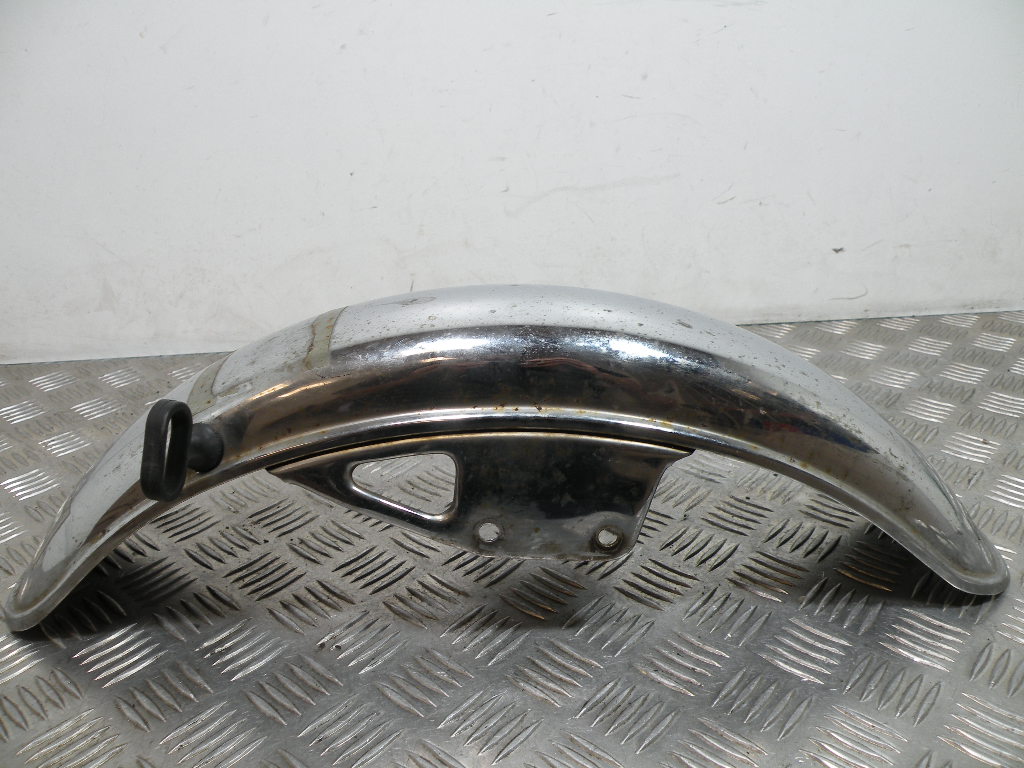 Garde boue avant SUZUKI 125 GN 4t -1998-