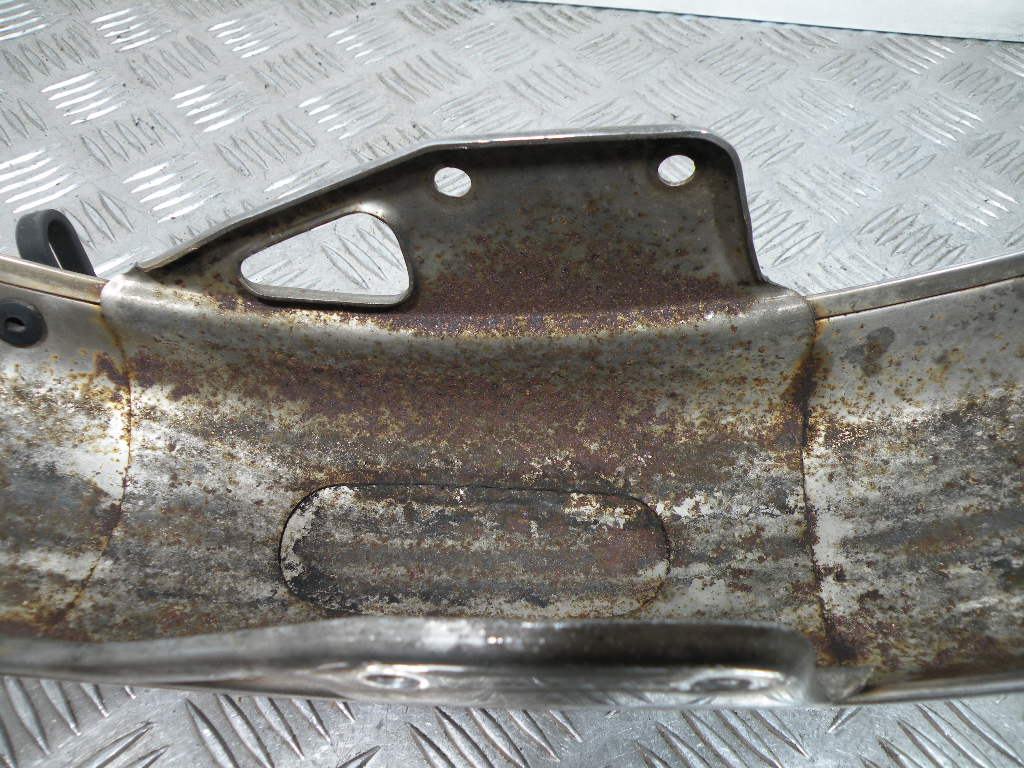 Garde boue avant SUZUKI 125 GN 4t -1998-