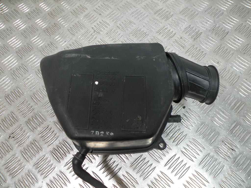 Boîte à air SUZUKI 125 GN 4t -1998-