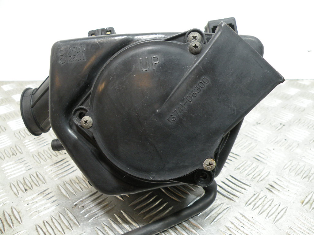 Boîte à air SUZUKI 125 GN 4t -1998-