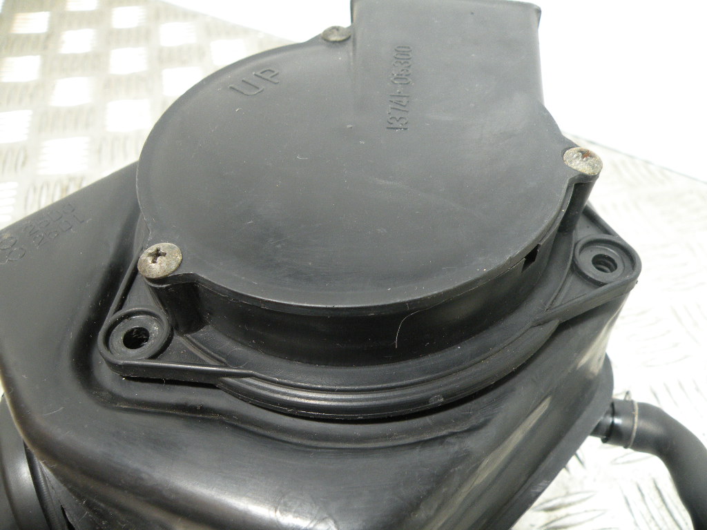 Boîte à air SUZUKI 125 GN 4t -1998-