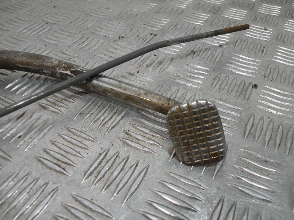 Pédale de frein arrière SUZUKI 125 GN 4t -1998-