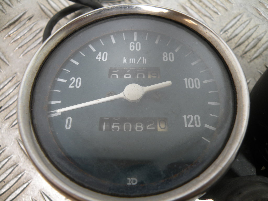 Compteur SUZUKI 125 GN 4t -1998-