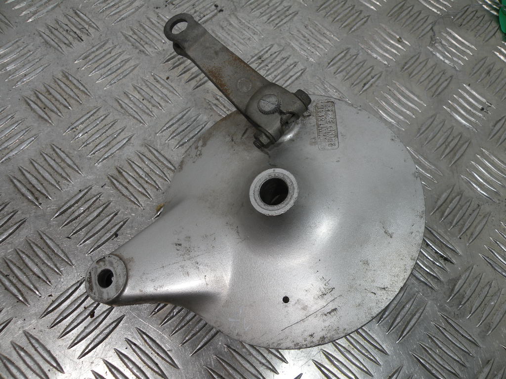 Flasque de frein arrière SUZUKI 125 GN 4t -1998-