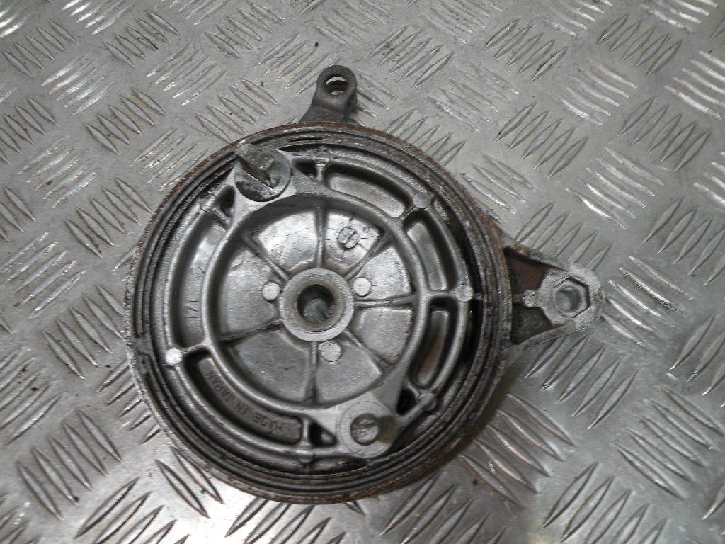 Flasque de frein arrière SUZUKI 125 GN 4t -1998-