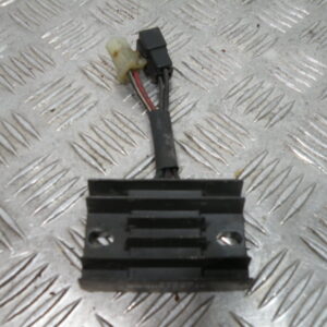 Régulateur de tension SUZUKI 125 GN 4t -1998-