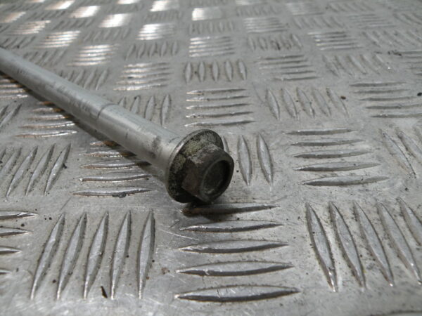 Axe de bras oscillant SUZUKI 125 GN 4t -1998-