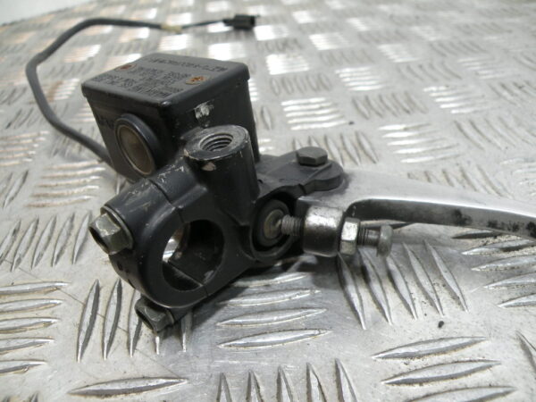 Maître cylindre de frein avant YAMAHA 125 DTR 2T -2003-