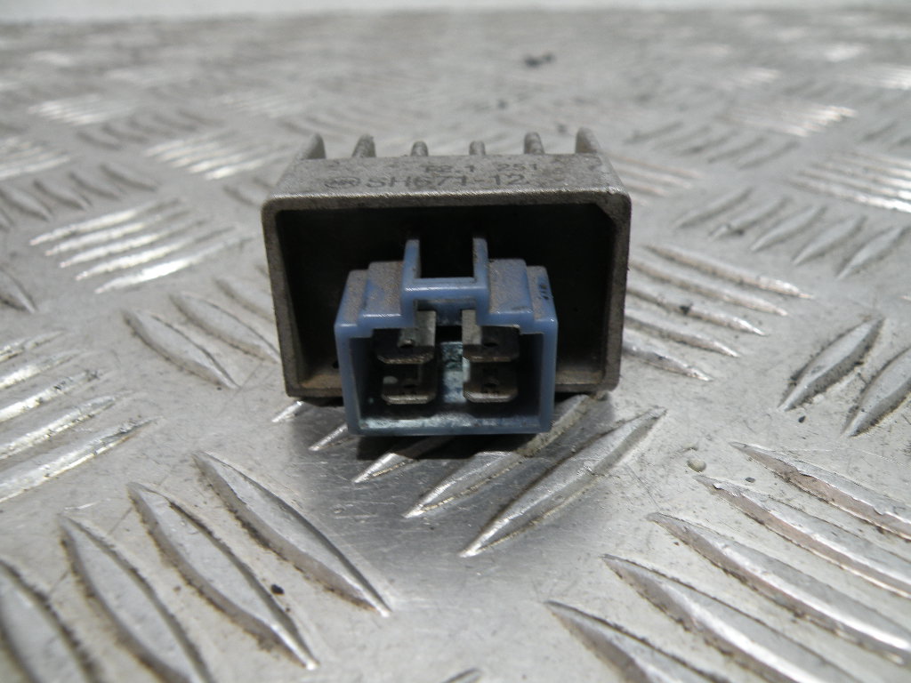 Régulateur de tension YAMAHA 125 DTR 2T -2003-