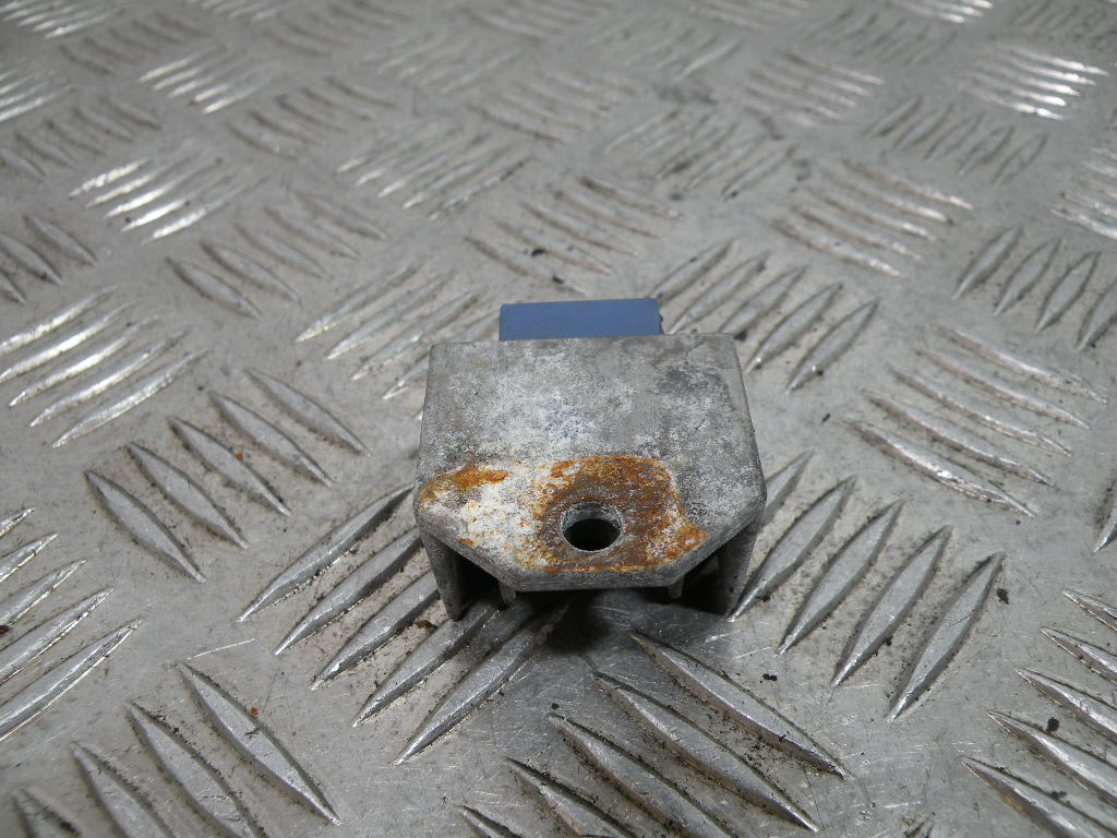 Régulateur de tension MBK 50 STUNT 2t -2014-