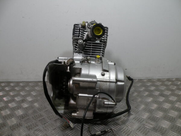 Moteur YAMAHA 125 YBR 4t -2010- (E399E)(14 287 km)