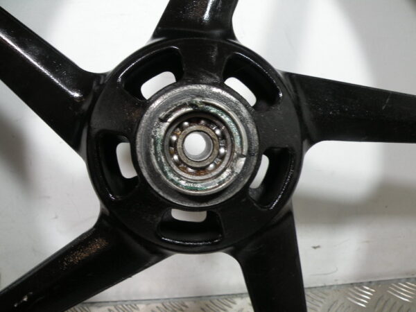 Roue avant YAMAHA 125 YBR 4t -2010-