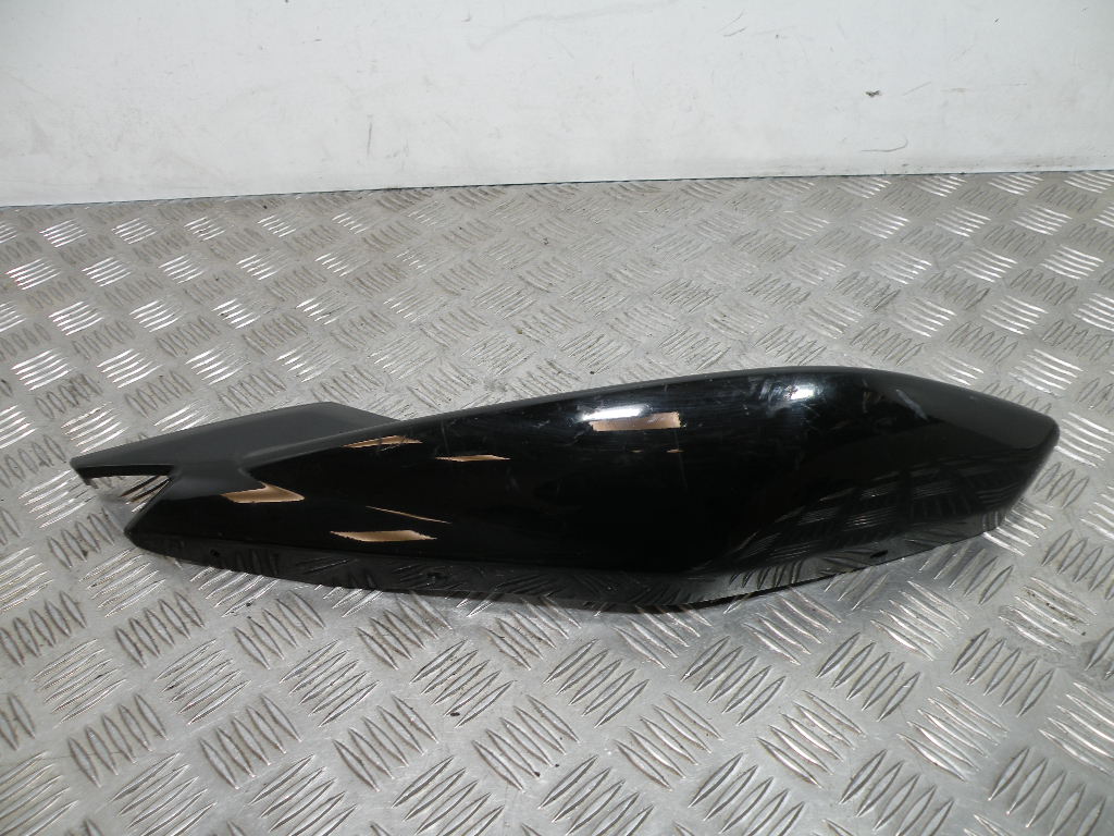 Carénage arrière droit YAMAHA 125 YBR 4t -2010-