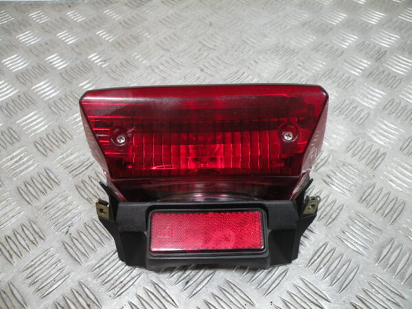 Feu arrière YAMAHA 125 YBR 4t -2010-