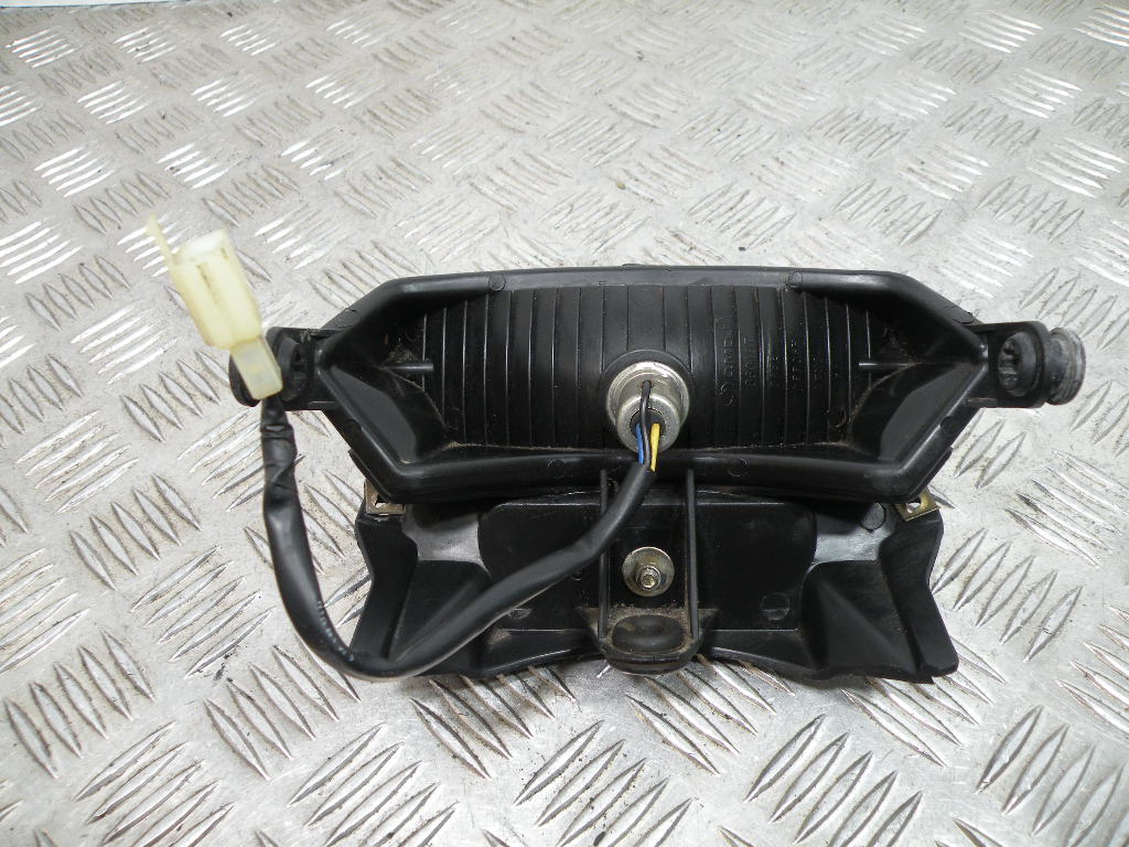 Feu arrière YAMAHA 125 YBR 4t -2010-