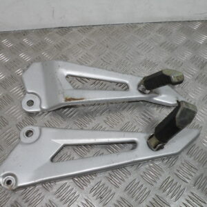 Platines repose pieds YAMAHA 125 YBR 4t -2010-