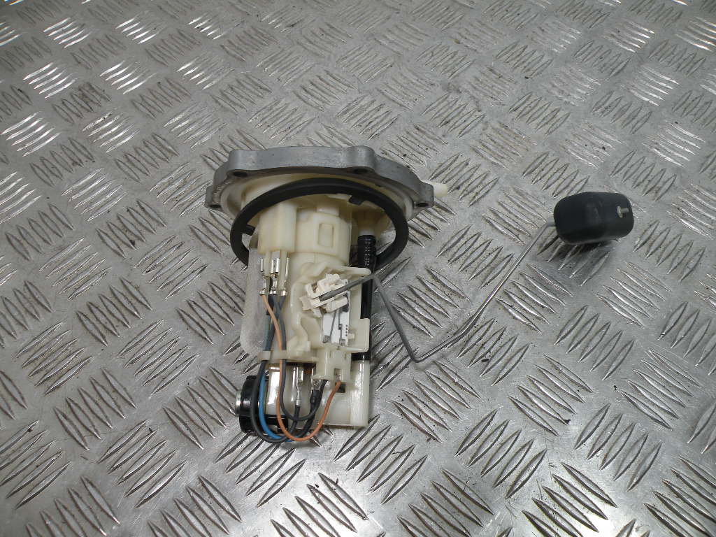 Pompe à essence YAMAHA 125 YBR 4t -2010-