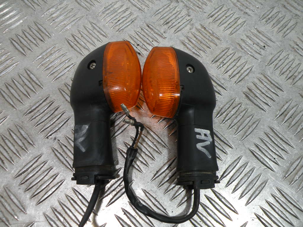 Clignotants avant YAMAHA 125 YBR 4t -2010-