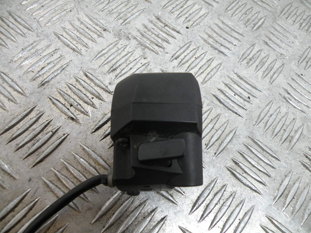 Commodo droit YAMAHA 125 YBR 4t -2010-