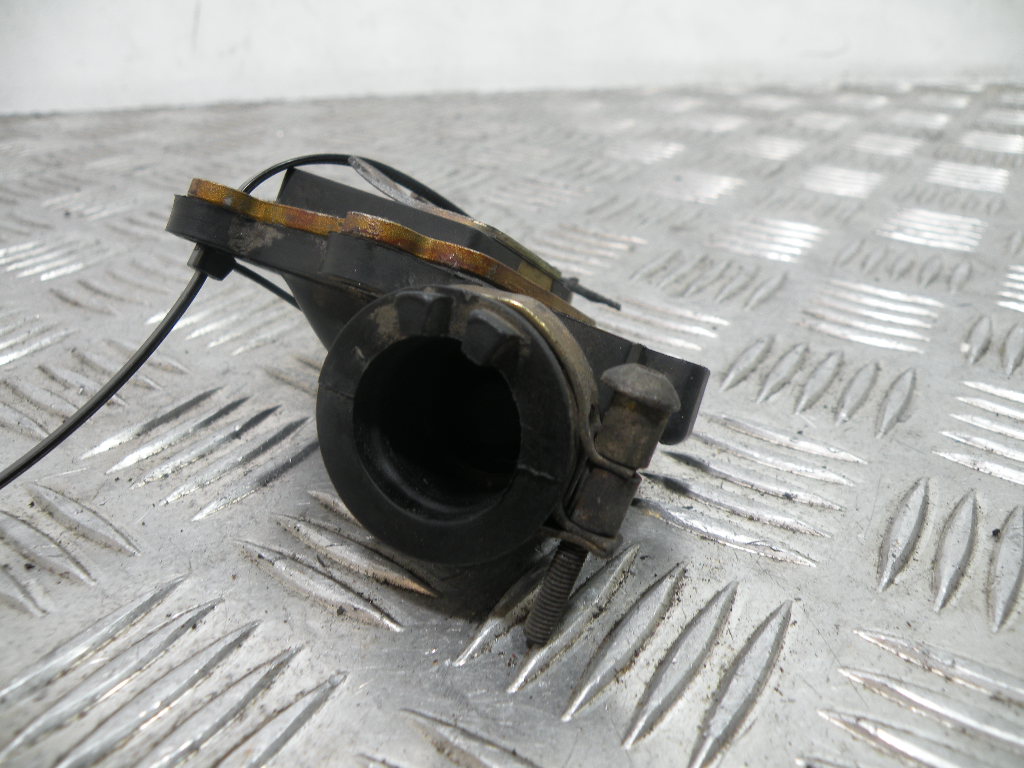 Pipe d’admission avec boîte à clapet MBK 50 STUNT 2t -2007-