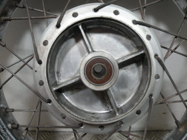 Roue arrière HONDA 125 SHADOW 4t -2000-