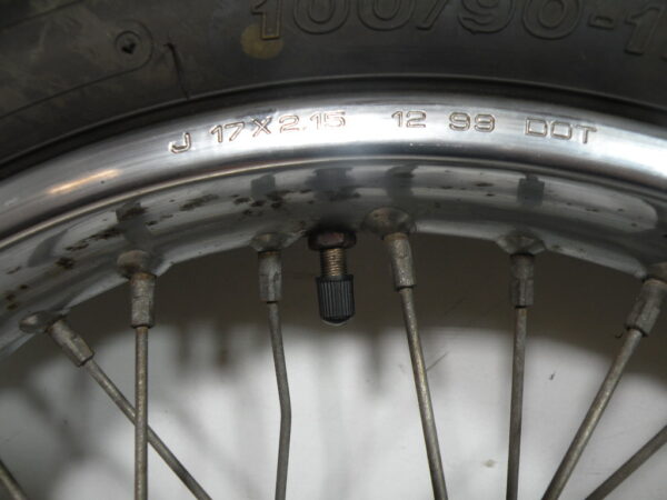Roue avant HONDA 125 SHADOW 4t -2000-