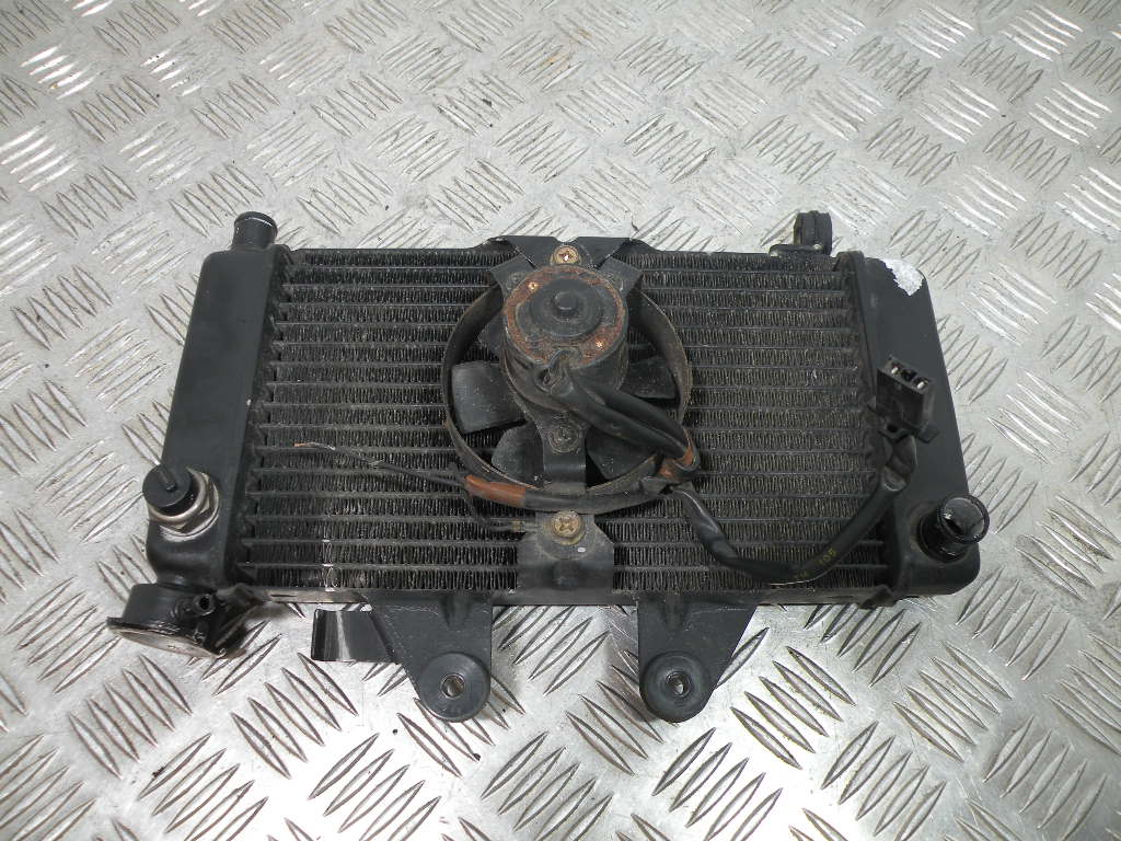 Radiateur avec ventilateur HONDA 125 SHADOW 4t -2000-