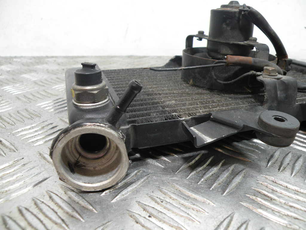 Radiateur avec ventilateur HONDA 125 SHADOW 4t -2000-