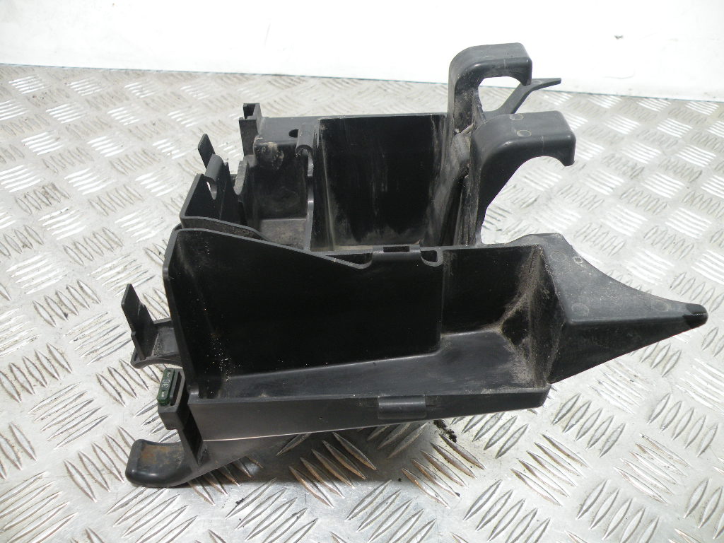 Support batterie HONDA 125 SHADOW 4t -2000-