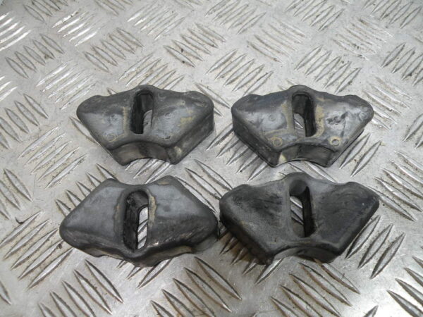 Porte couronne + amortisseur de couple HONDA 125 SHADOW 4t -2000-