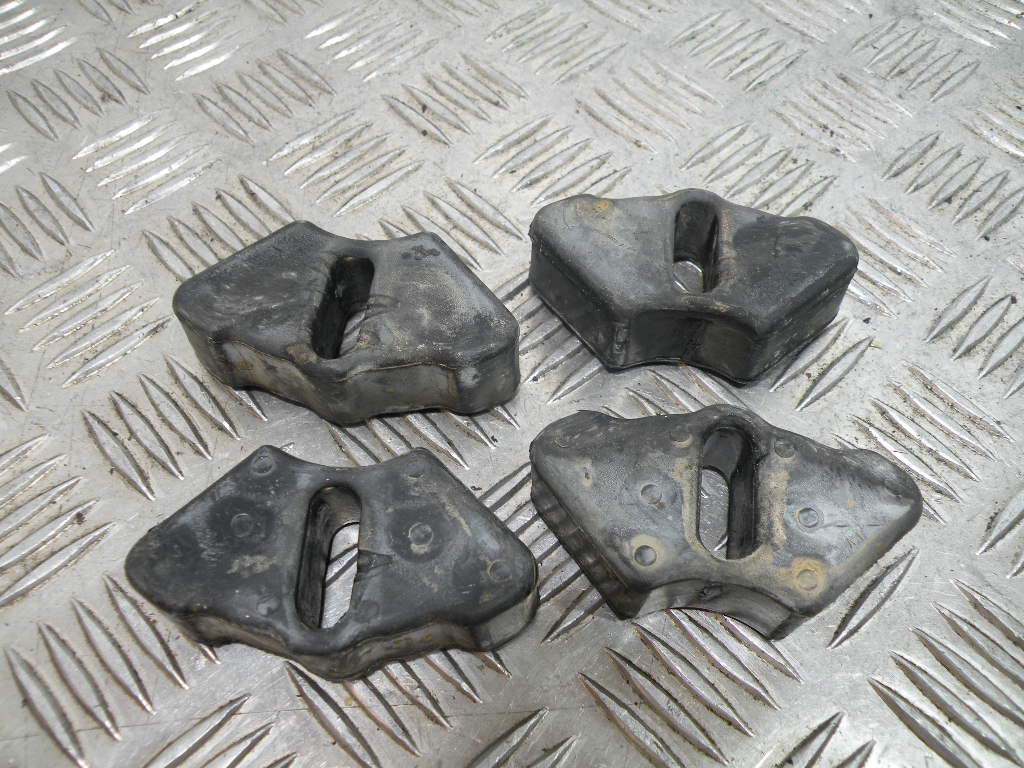 Porte couronne + amortisseur de couple HONDA 125 SHADOW 4t -2000-
